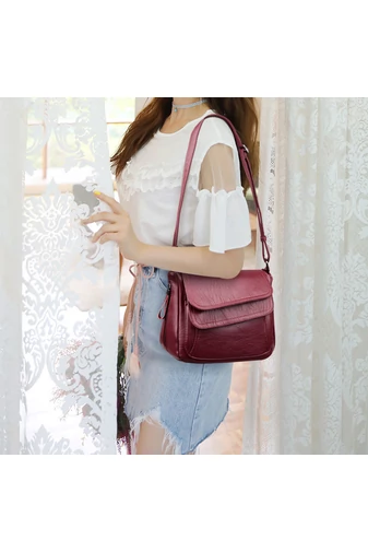 Vínová Crossbody kabelka z ekologické kůže Velikost 21*25*12cm