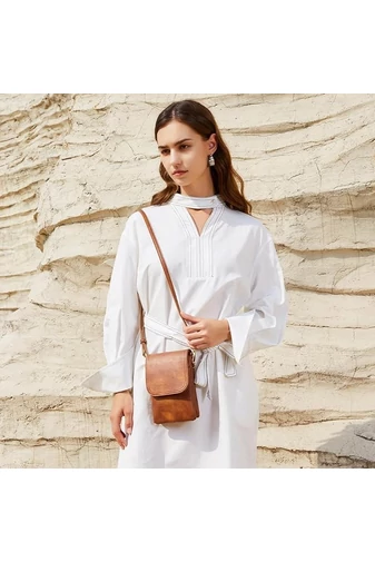 Crossbody Kabelka z PU kůže s Více Kapsami a Nastavitelným Popruhem, Bonluo Tmavohnědá 20×13×3cm