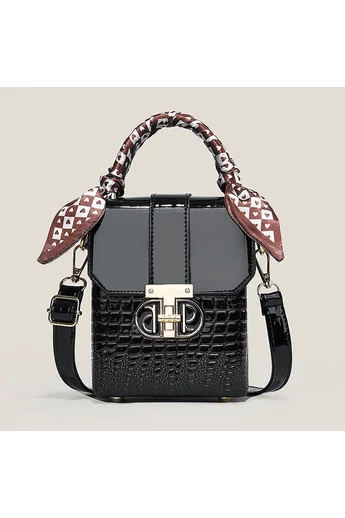 Černá crossbody kabelka Bonluo z lakované kůže Velikost 17*13*8cm